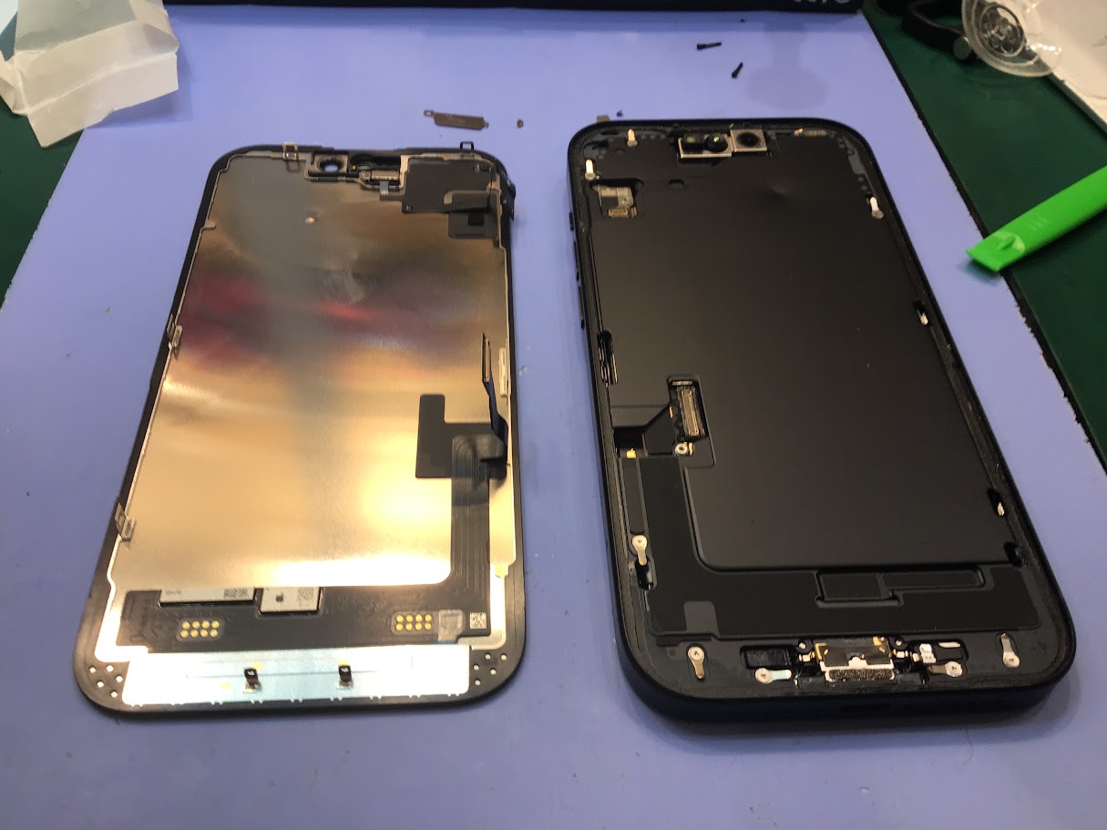 iPhone15の画面交換ならデータそのまま修理可能なスマホ修理工房中野ブロードウェイ店へ！